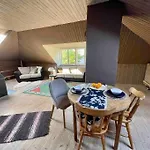 Peaceful Retreat In An Ecological City Apartment